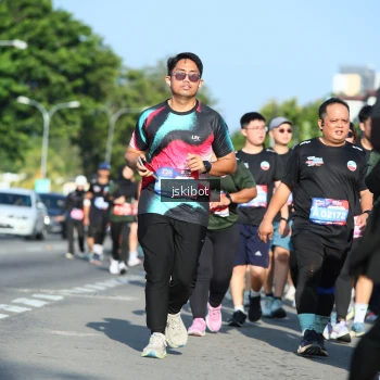 Runner Photo 3676846