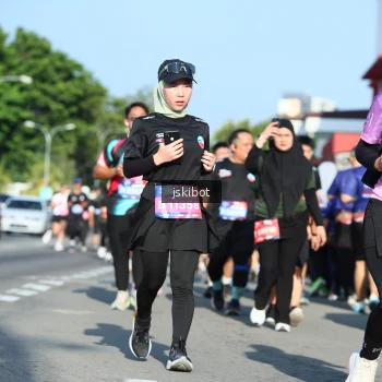 Runner Photo 3676858
