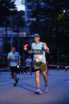Runner Photo 3676864