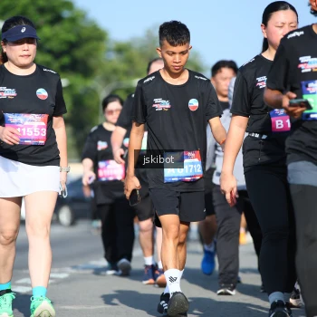 Runner Photo 3676935