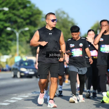 Runner Photo 3676970