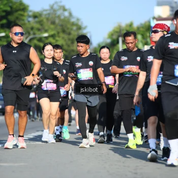 Runner Photo 3676975