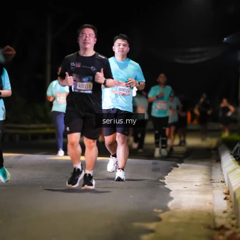 Runner Photo 3676987