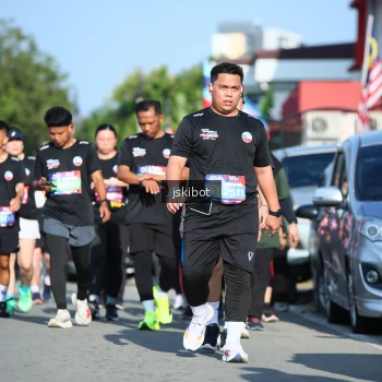 Runner Photo 3676990