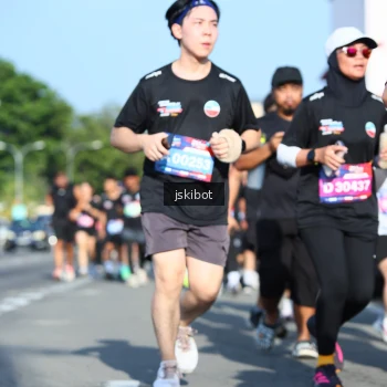 Runner Photo 3677005