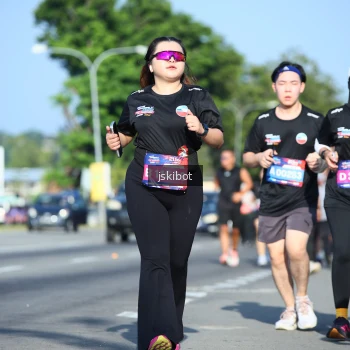 Runner Photo 3677025