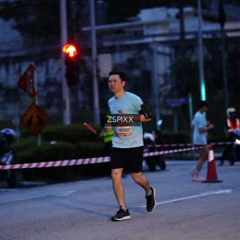 Runner Photo 3677060