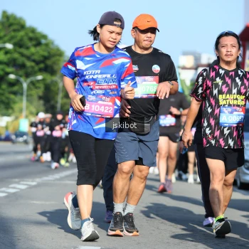 Runner Photo 3677109