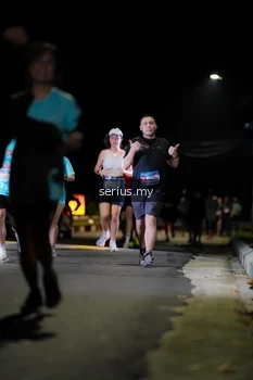 Runner Photo 3677134