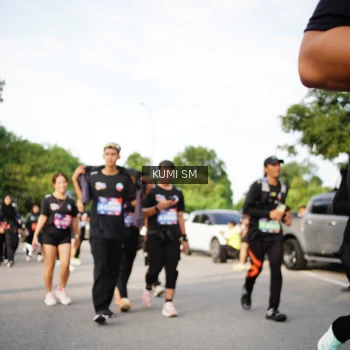 Runner Photo 3677161