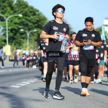 Runner Photo 3677167