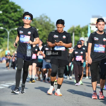 Runner Photo 3677172
