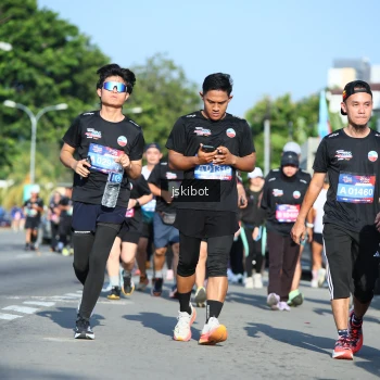Runner Photo 3677177