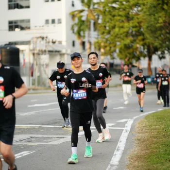 Runner Photo 3677210