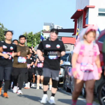 Runner Photo 3677385