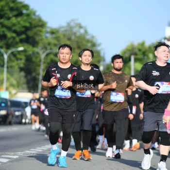 Runner Photo 3677388