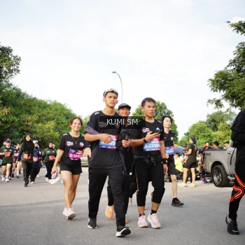 Runner Photo 3677446