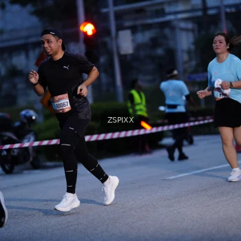 Runner Photo 3677573