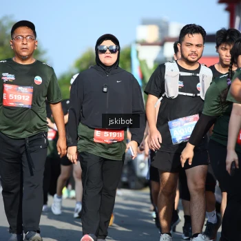 Runner Photo 3677685