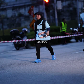 Runner Photo 3677694
