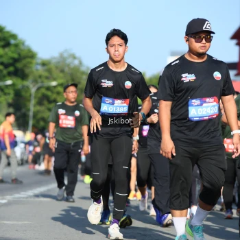 Runner Photo 3677704