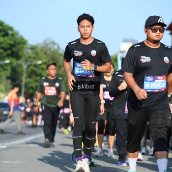 Runner Photo 3677752
