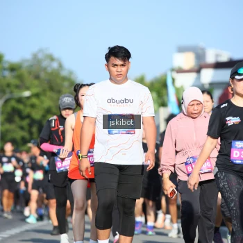 Runner Photo 3677873