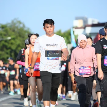 Runner Photo 3677876
