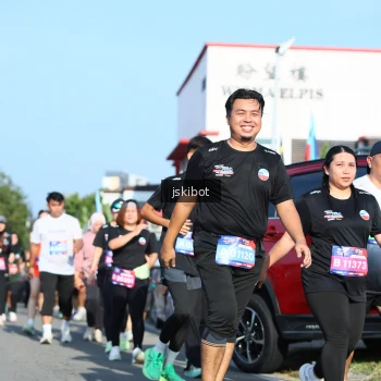Runner Photo 3677882