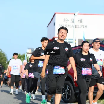 Runner Photo 3677885
