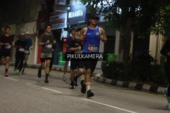 Runner Photo 3677941