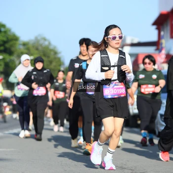 Runner Photo 3677997
