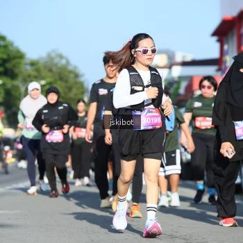 Runner Photo 3677998