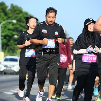 Runner Photo 3678018