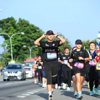 Runner Photo 3678047