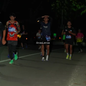 Runner Photo 3678134