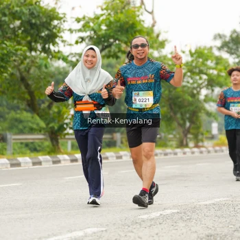 Runner Photo 3678147