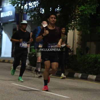 Runner Photo 3678155