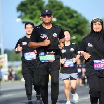 Runner Photo 3678171