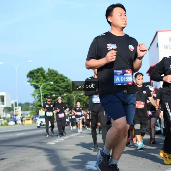 Runner Photo 3678207