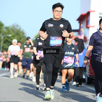 Runner Photo 3678260