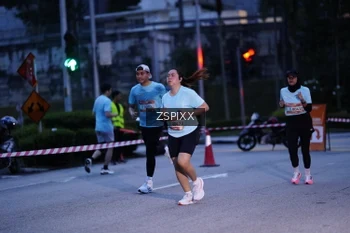 Runner Photo 3678333