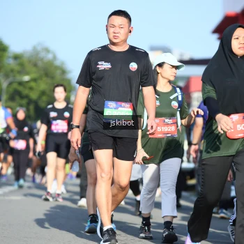 Runner Photo 3678407