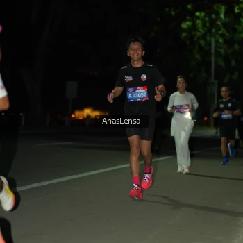Runner Photo 3678428
