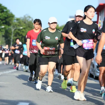 Runner Photo 3678535