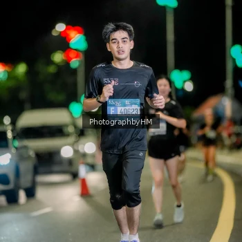 Runner Photo 3678575