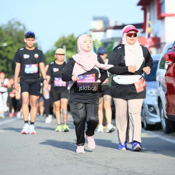 Runner Photo 3678690