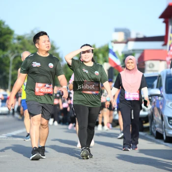 Runner Photo 3678777