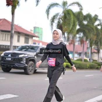 Runner Photo 3678792