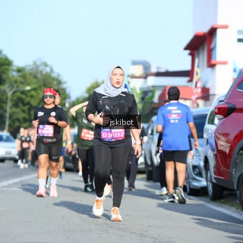 Runner Photo 3678823